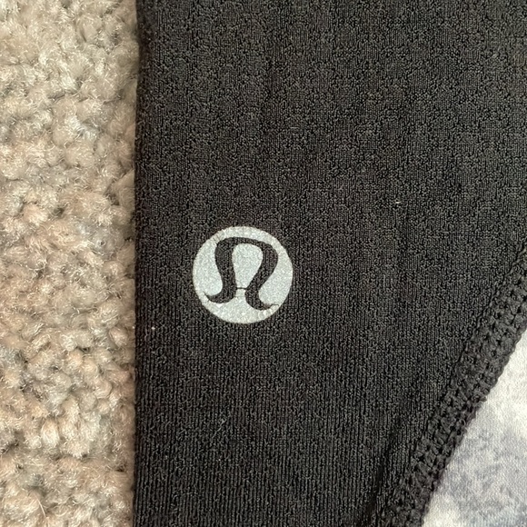 Lululemon Crop Leggings Bundle of Two - Picture 7 of 7